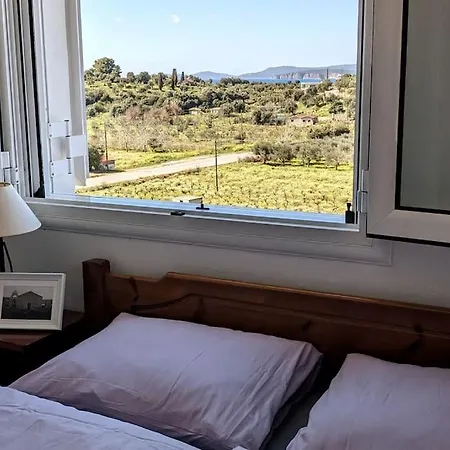 Familien Apartment 6 Personen Ueberdachte Terrasse Finikounda Apartman