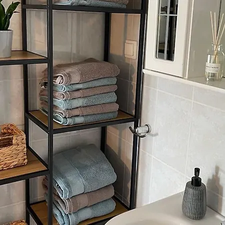 Familien Apartment 6 Personen Ueberdachte Terrasse Finikounda Apartman *