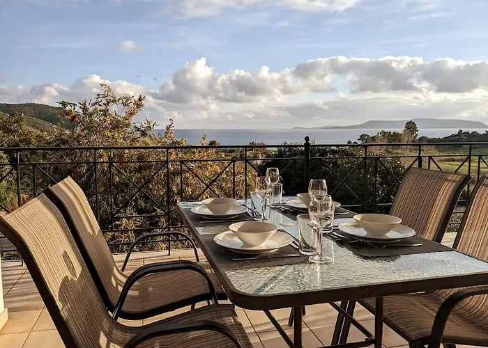 Familien 6 Personen Ueberdachte Terrasse Διαμέρισμα